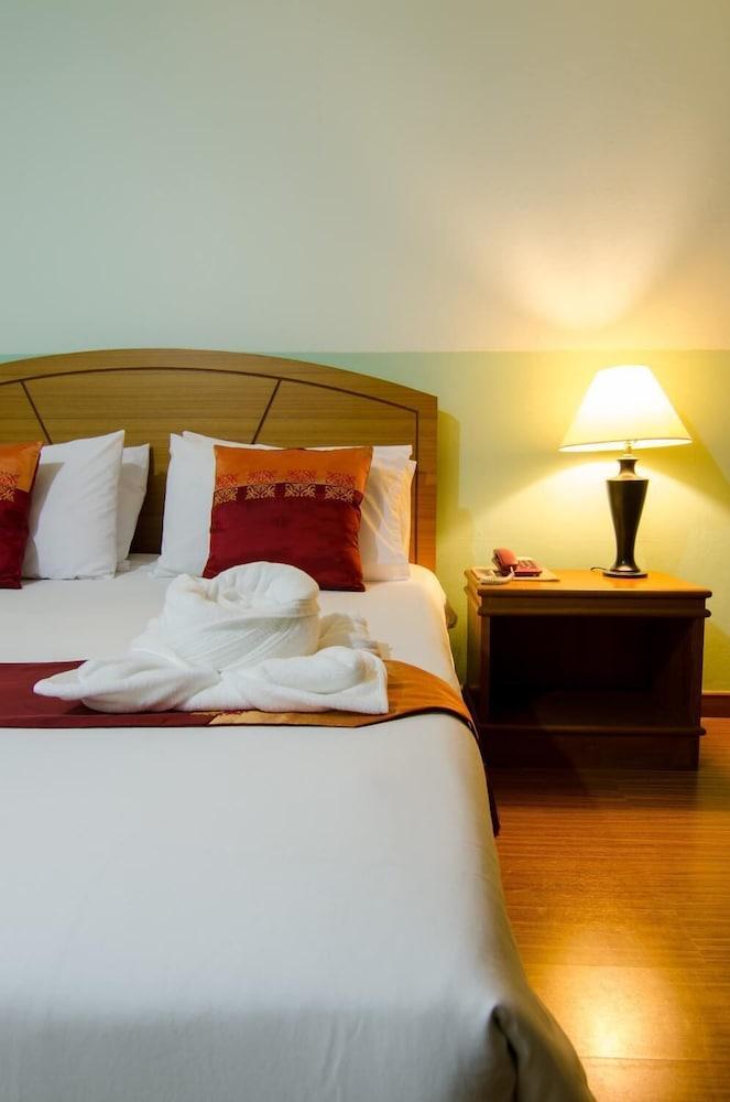 Ranong Garden Hotel Bagian luar foto