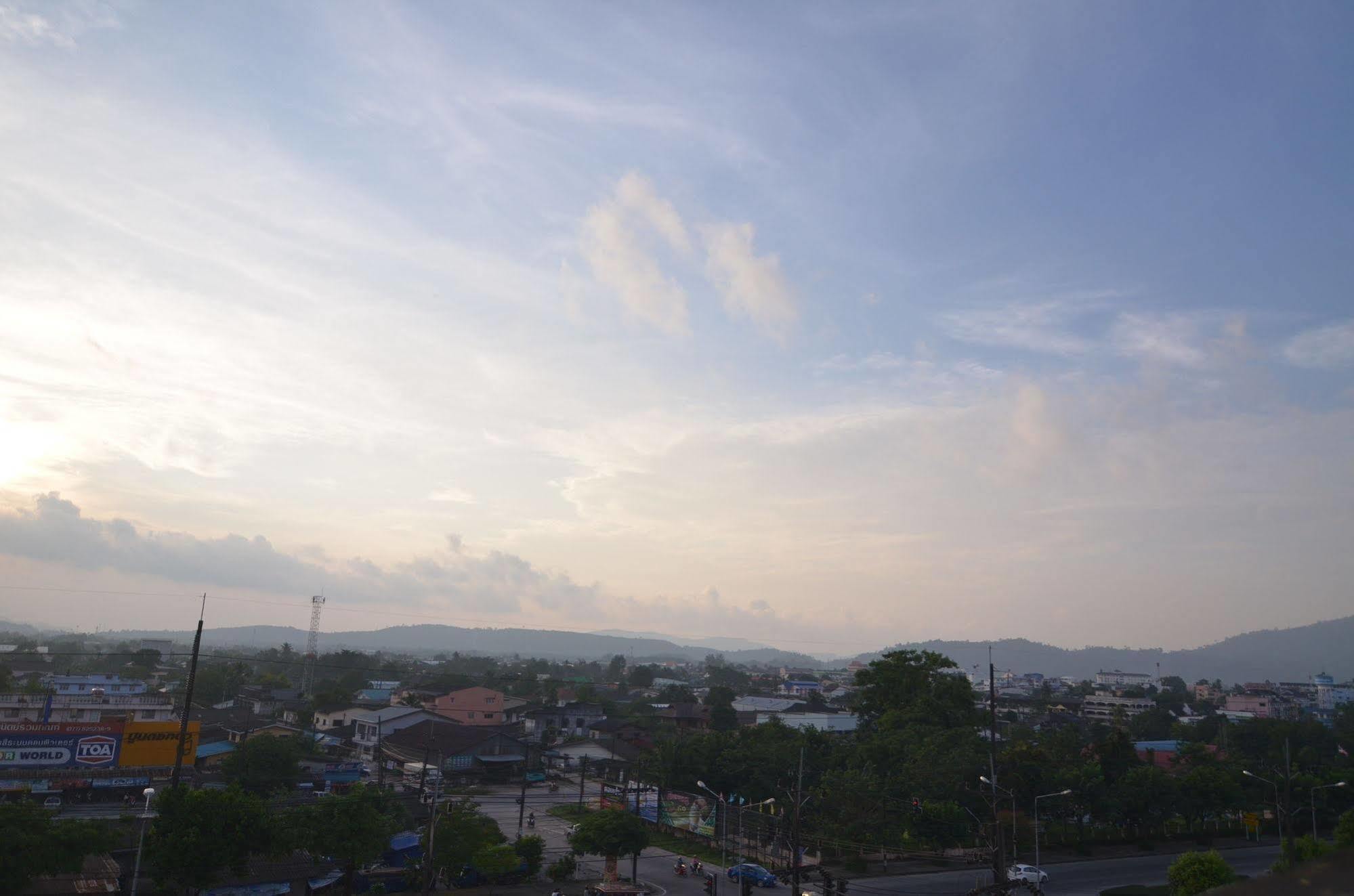 Ranong Garden Hotel Bagian luar foto